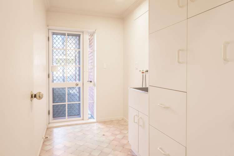 18 Robertson Street Glenholme_11
