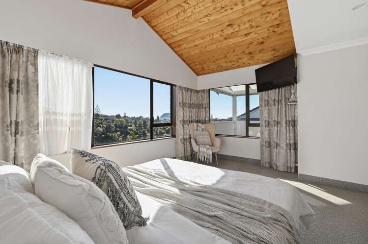 48 Hillcrest Road Otumoetai_8