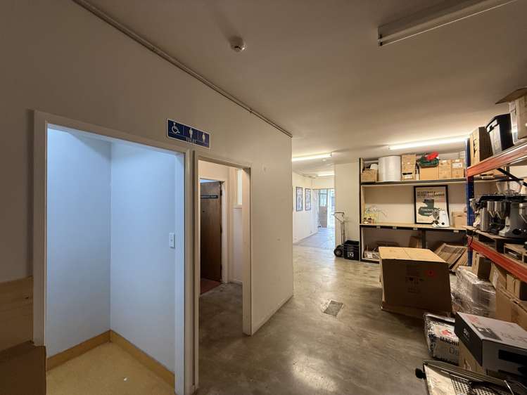 275 Mansfield Street Newtown_10