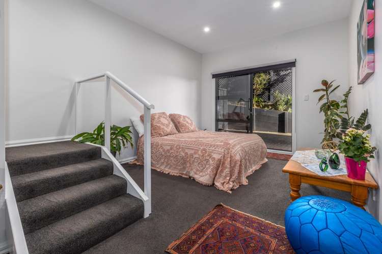 10 Kinloch Place Papakowhai_19