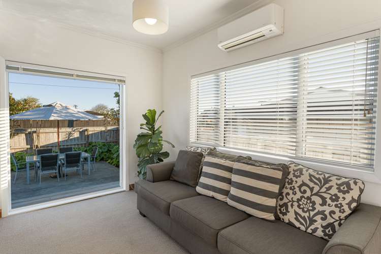 25a Tukapa Street Westown_22