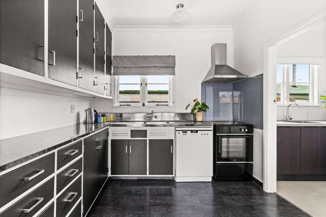 1417 Woodstock Avenue Mayfair_3