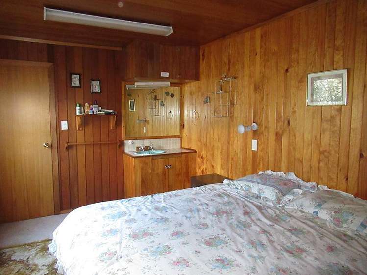 83 Whangaimoana Beach Road Pirinoa_8