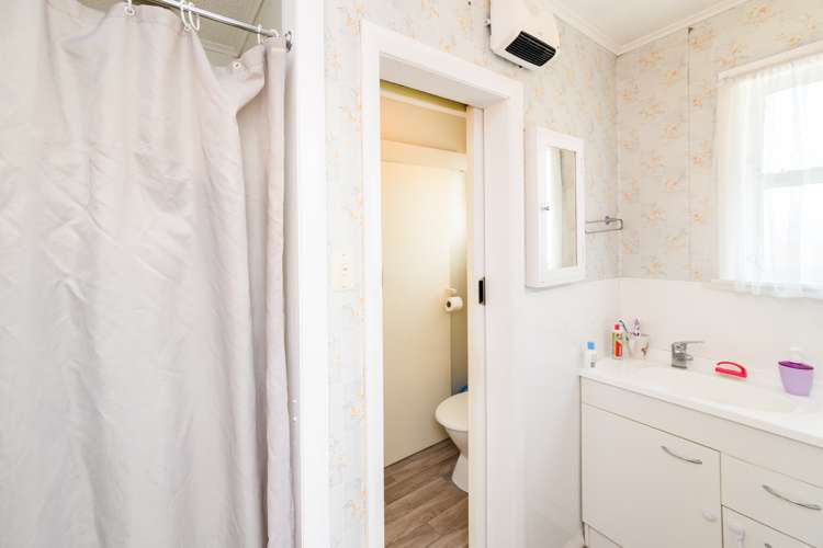 8 Anakiwa Street Kelvin Grove_14