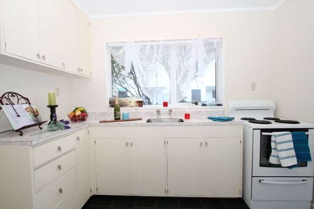 5a Ngarimu Grove Ngaio_1