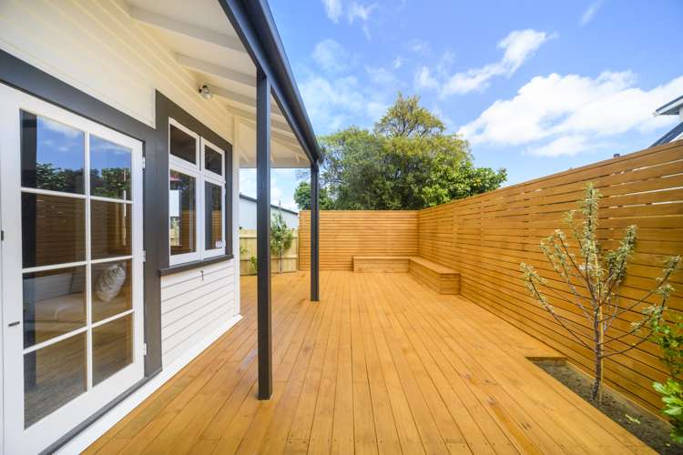 16 Annandale Avenue Takaro_15