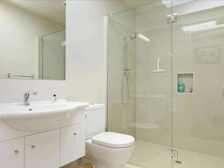 8 Kuiwai Drive Taupo_13