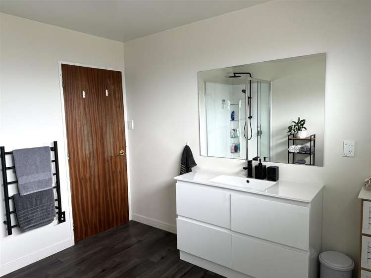 30 Ogilvie Road Gladstone_23