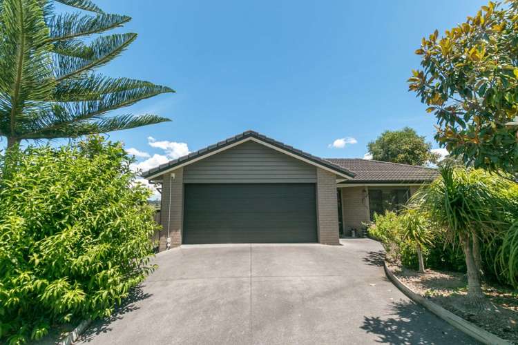 94 San Marino Drive West 11401_0