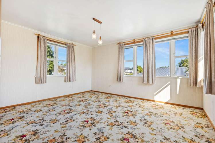 30 Sylvan Crescent Te Atatu South_15