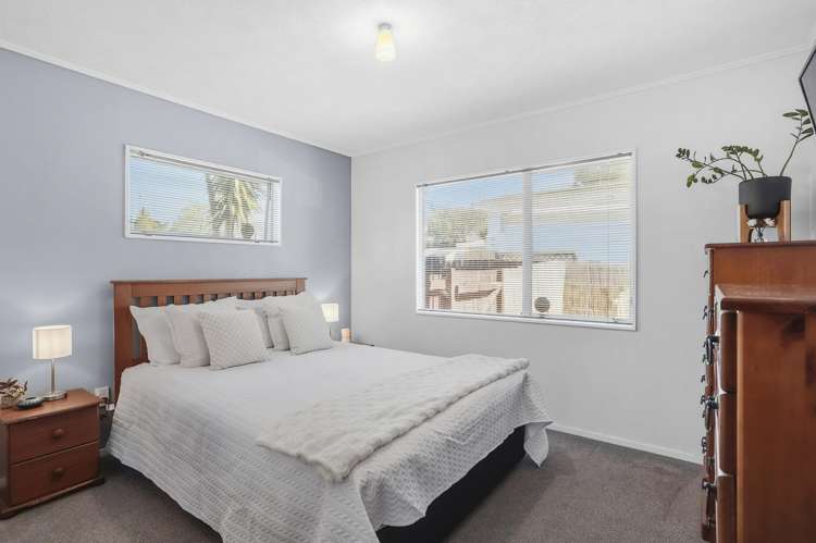 12 Alidade Place Massey_10