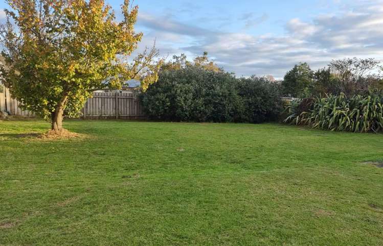 7 Porritt Street Paeroa_12
