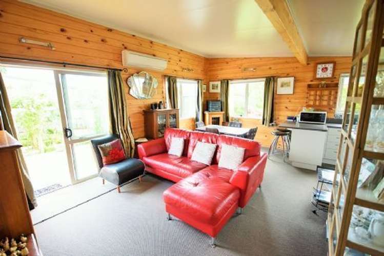 12 Burns Street Owaka_6