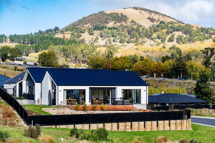 61 Heathfield Drive Mosgiel_5