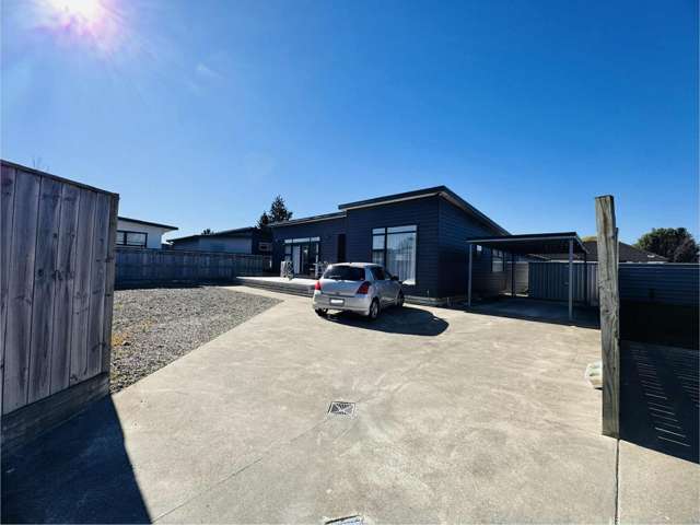 Modern double glazed 3 bedroom 2 bathrooms
