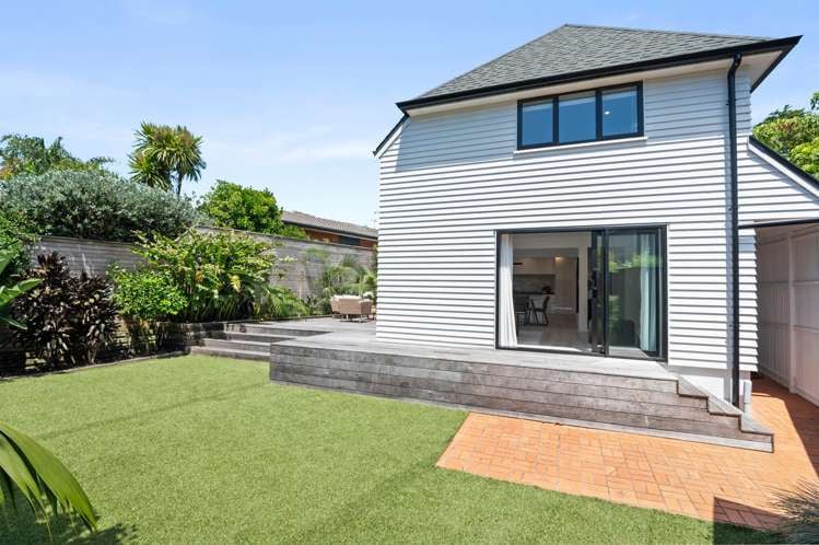 1/4 Whitworth Road Mount Eden_26