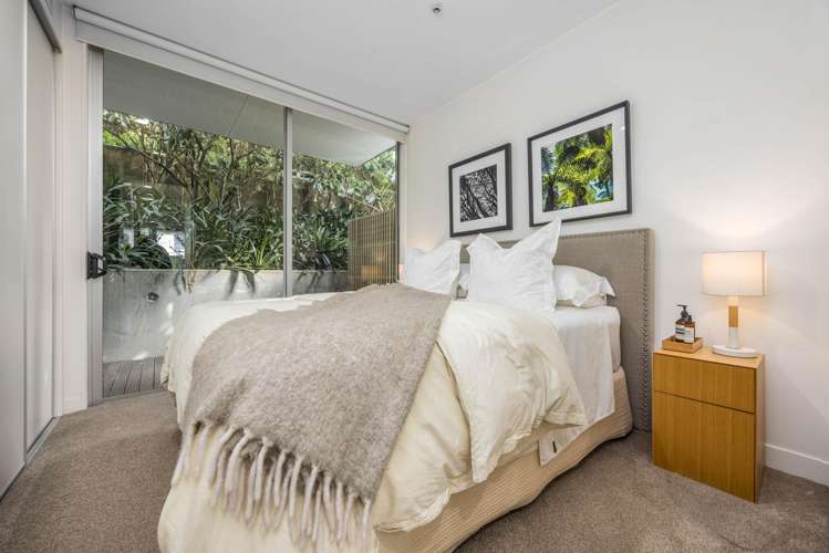 105/22 Fisher Point Drive_2