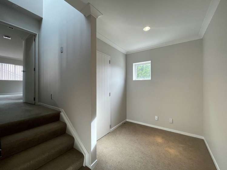 57 Rogan Street Mount Roskill_11