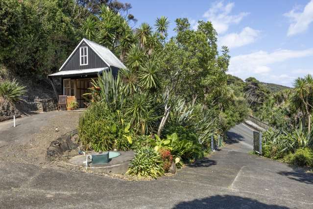 10 Piha Road Piha_4