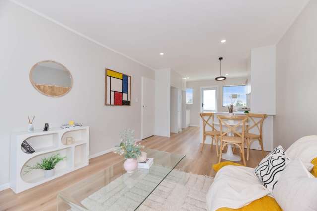 13/19A Verbena Road Birkdale_3