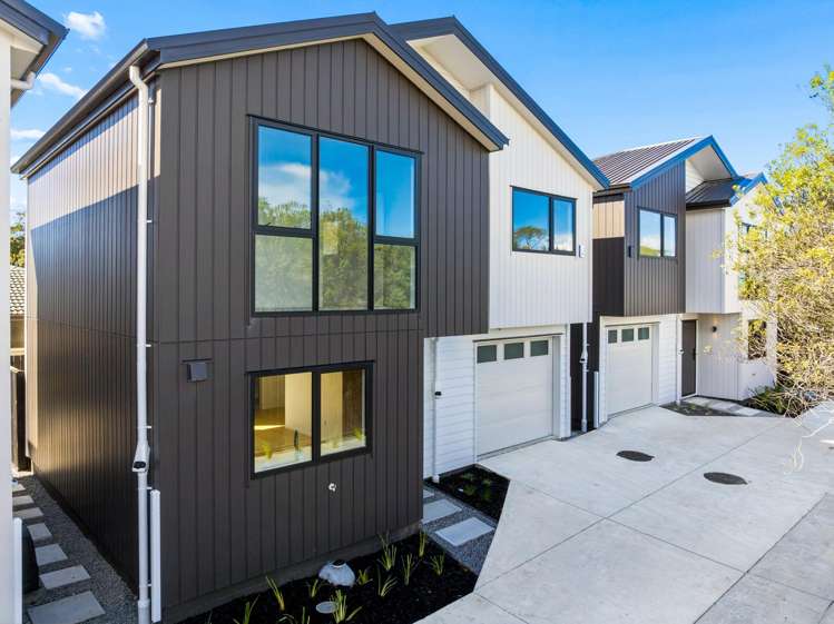 Lot Lot 3 and 4,/368 Bucklands Beach Road_0