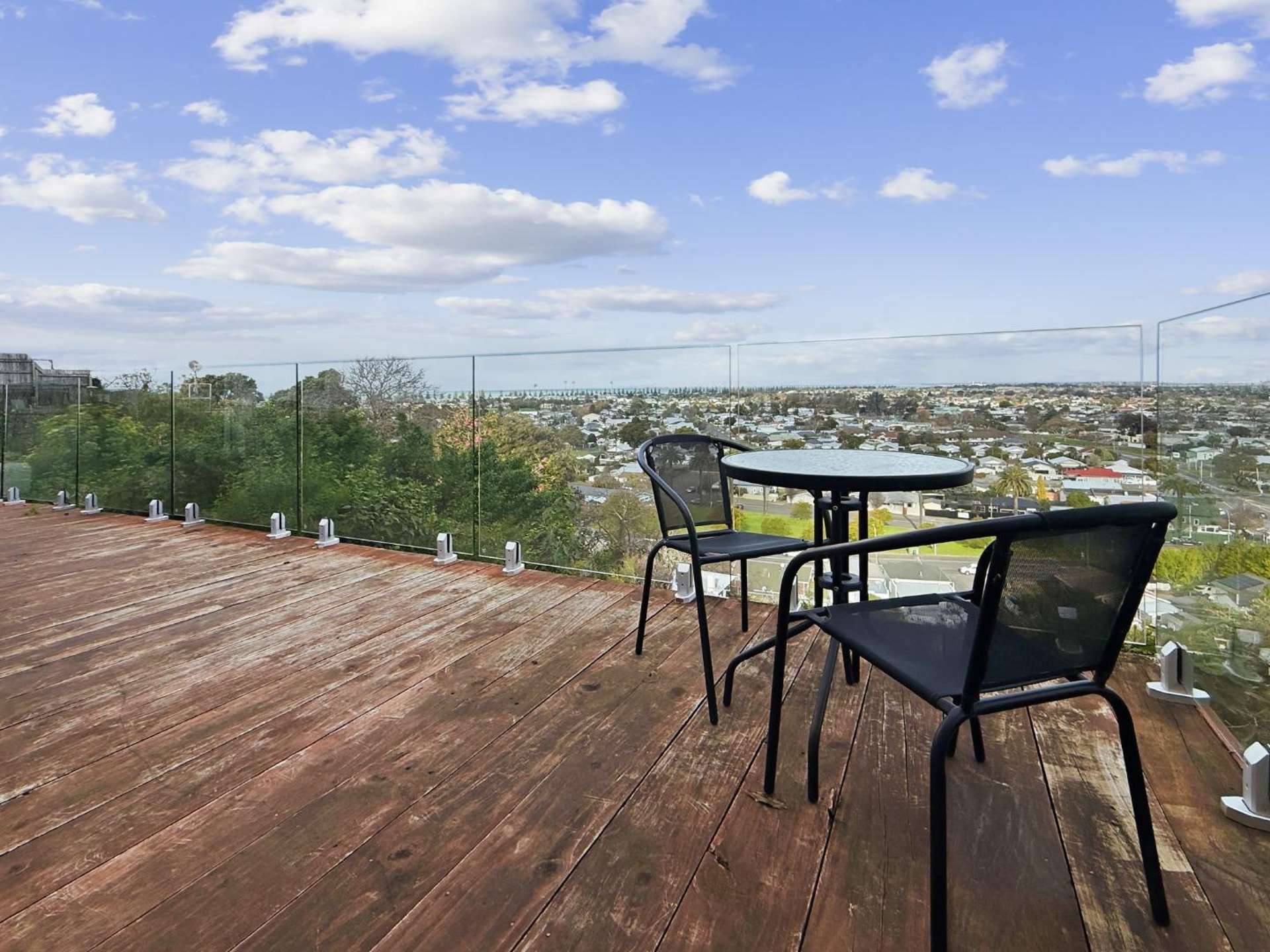 5 Oliver Road 10782_0