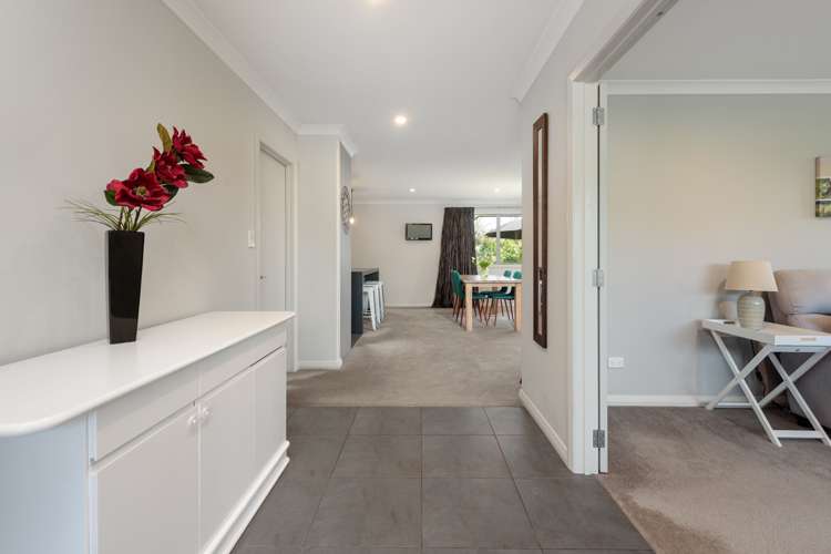 4 Falcon Drive Welcome Bay_8