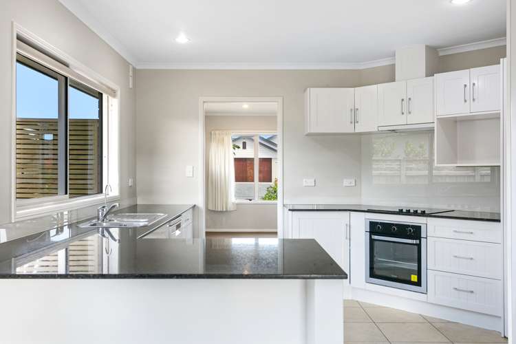 14 Ernest Kemp Rise Wharewaka_10