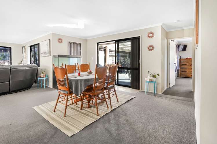 12 Evergreen Rise Grandview Heights_11