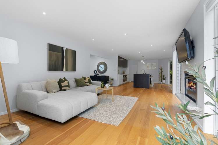 2/15A Rodney Road Northcote Point_1