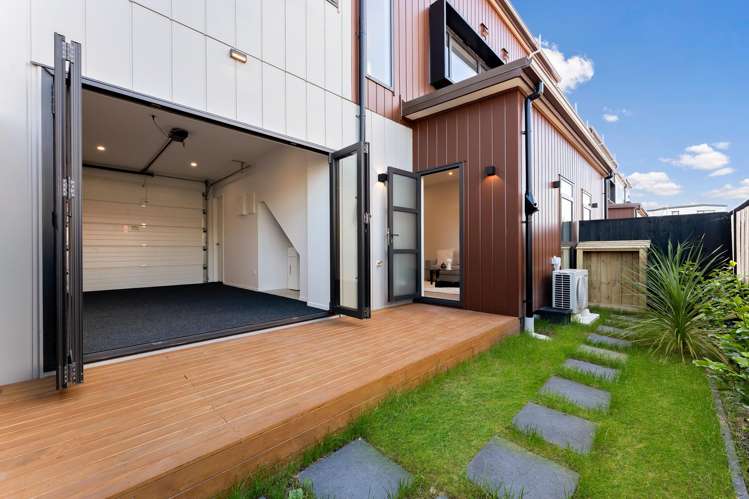 729B Massey Road Mangere_16