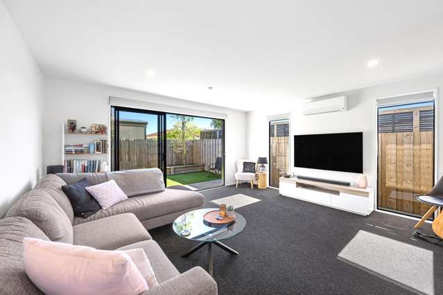 Immaculate, Private & Sunny