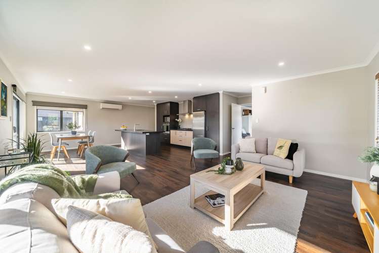 16 Te Punga Road Wallaceville_2