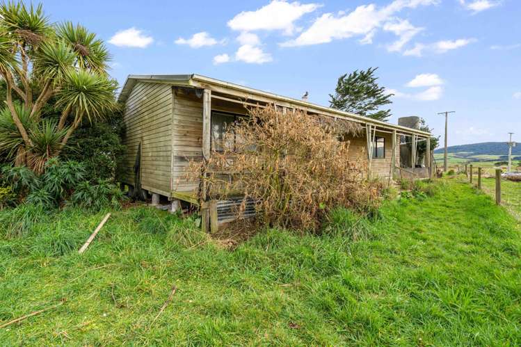 15 Thomas Road Orepuki_1