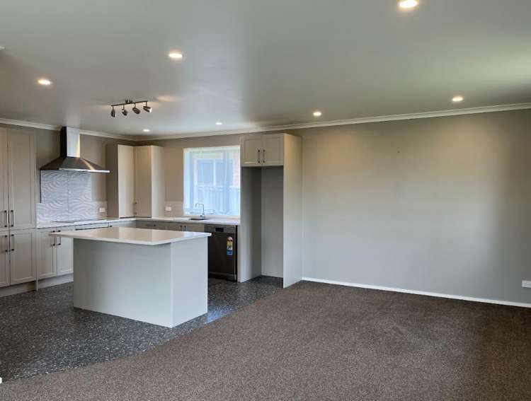 12 Sea dune place Ruakaka_11