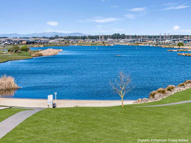 Premium Lakeside Section