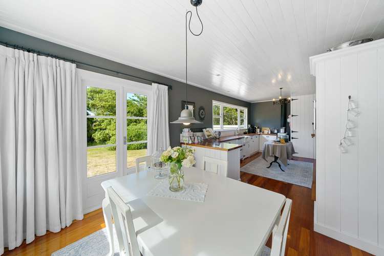 1 Te Ahi-Parera Place Korokoro_2