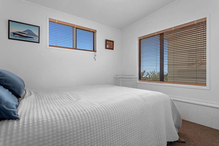21 Orete Point Road Waihau Bay_10