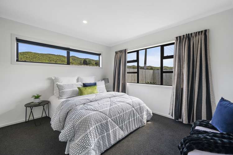 31a Grimsby Grove Wainuiomata_11