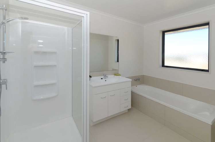 16 Max Landing 1073_6