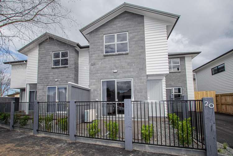 C/2/20 Jones Crescent 1107_6