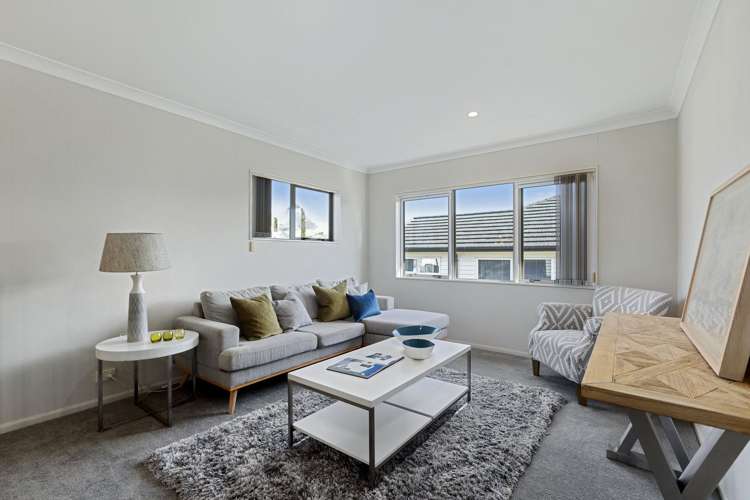 12 Bur Oak Terrace Schnapper Rock_13