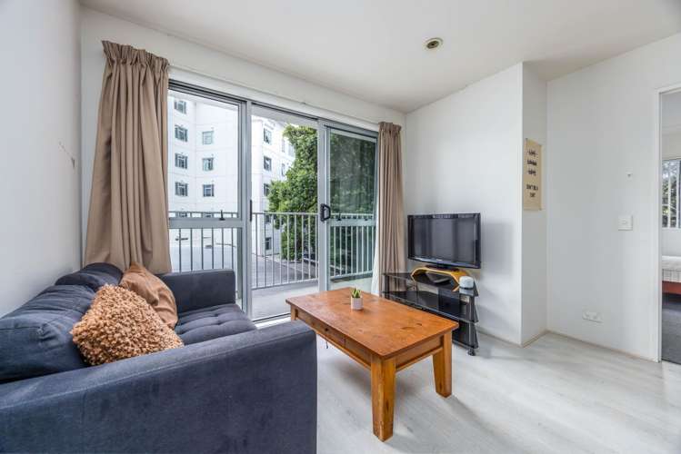 311/8 Ronayne Street_4