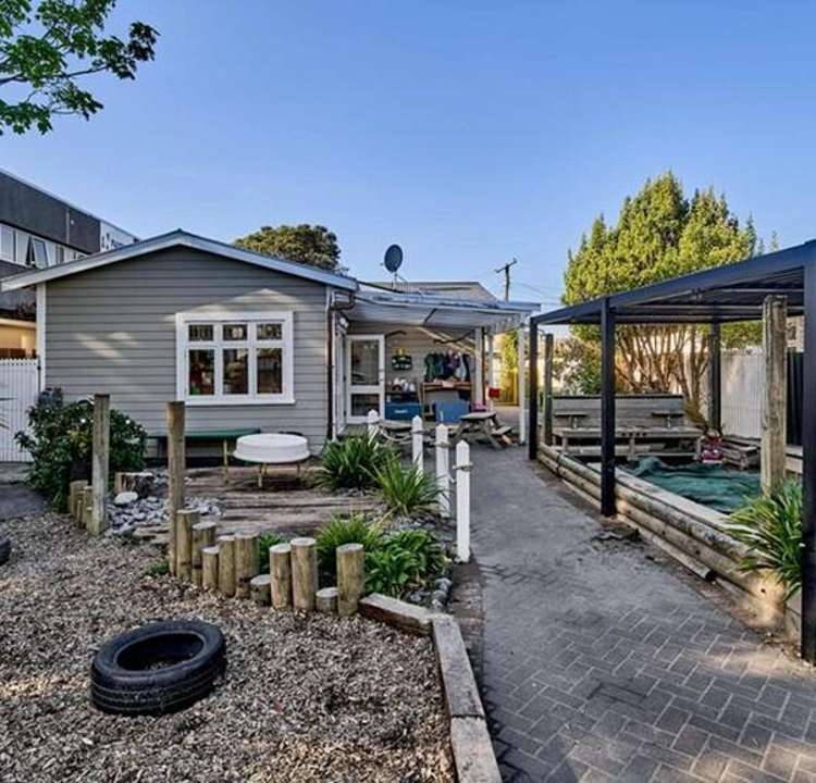 Address withheld Hutt Valley Surrounds_3