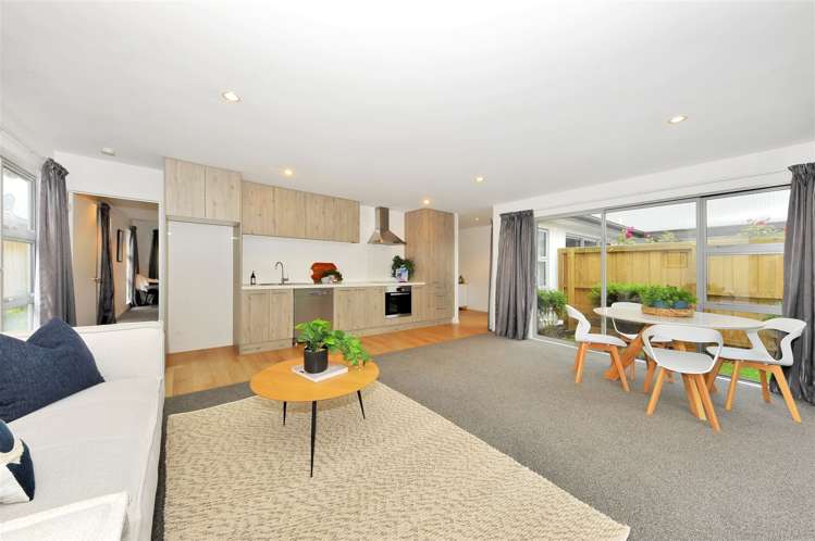 17 Farnborough Way Rolleston_0