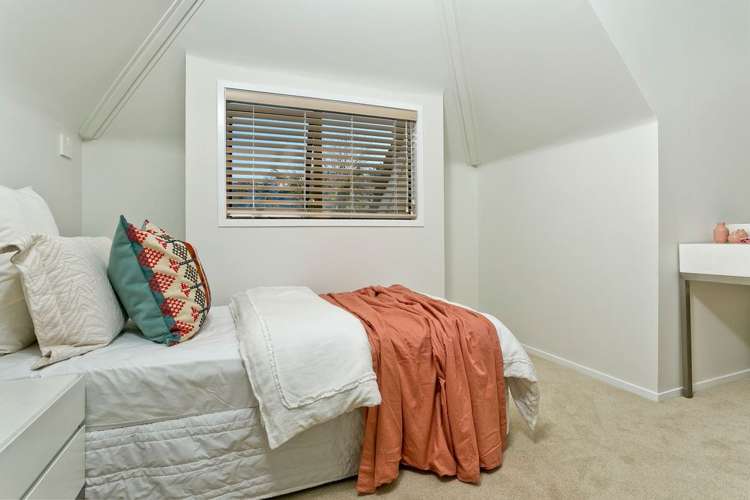 11 Penguin Drive Murrays Bay_15