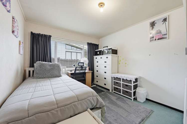 2 Lilian Place Farm Cove_15