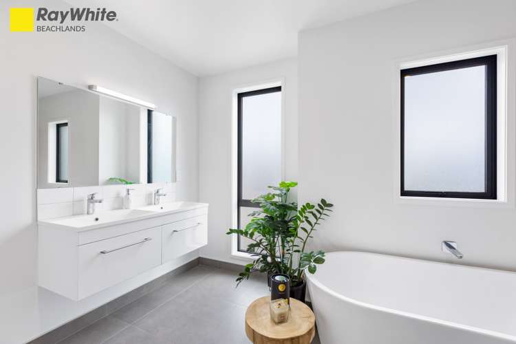 156 Seventh View Avenue Beachlands_13