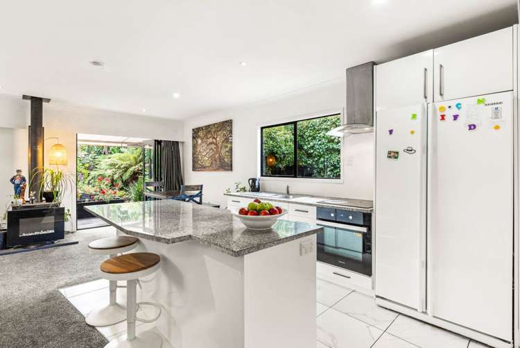 2/3 Price Crescent Mount Wellington_8