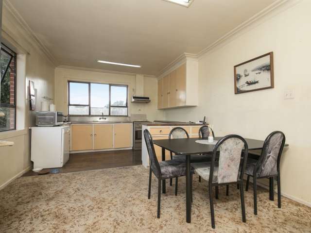 320 West Coast Road Glen Eden_4